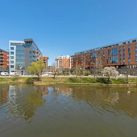 Blue Mandarin Riverside Premium Sauna & Gym Гданьск