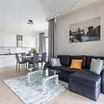 Blue Mandarin Riverside Premium Sauna & Gym Apartment Gdansk