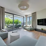 Blue Mandarin Riverside Premium Sauna & Gym Appartement