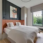 Blue Mandarin Riverside Premium Sauna & Gym