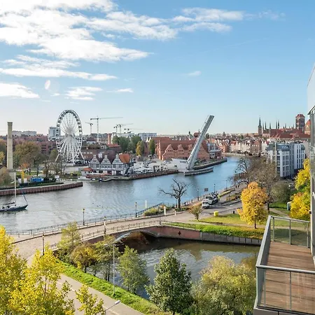 Blue Mandarin Riverside Premium Sauna & Gym Appartement *