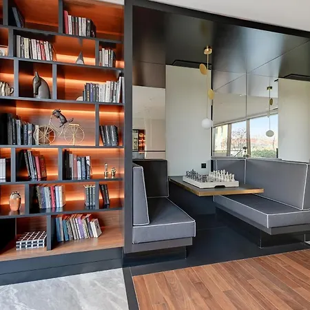 Blue Mandarin Riverside Premium Sauna & Gym Daire *