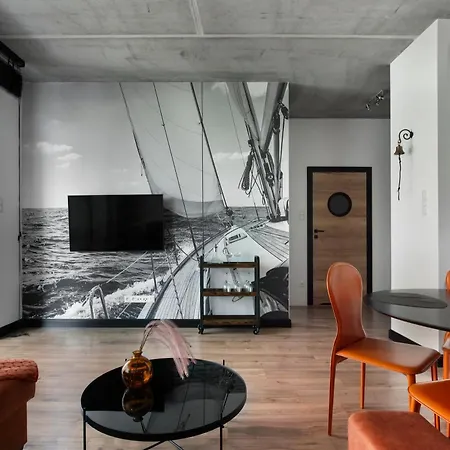 Blue Mandarin Riverside Premium Sauna & Gym