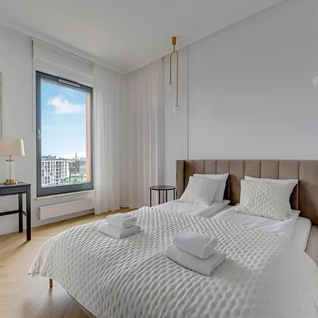 Blue Mandarin Riverside Premium Sauna & Gym Apartment