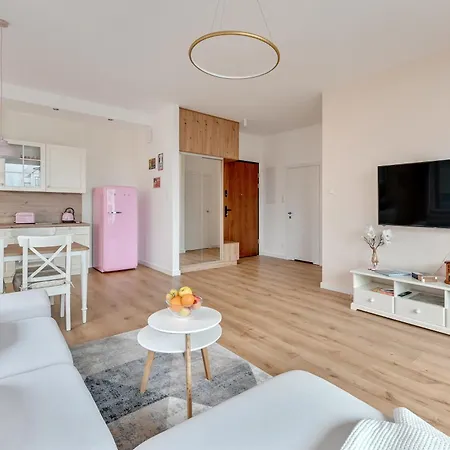 Apartment Blue Mandarin Riverside Premium Sauna & Gym