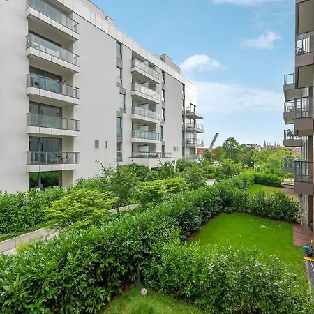 Apartment Blue Mandarin Riverside Premium Sauna & Gym