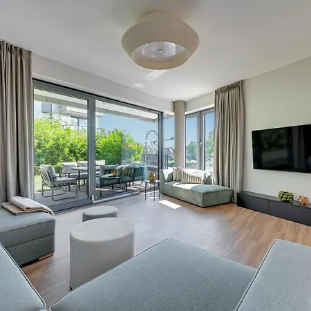 Blue Mandarin Riverside Premium Sauna & Gym Daire