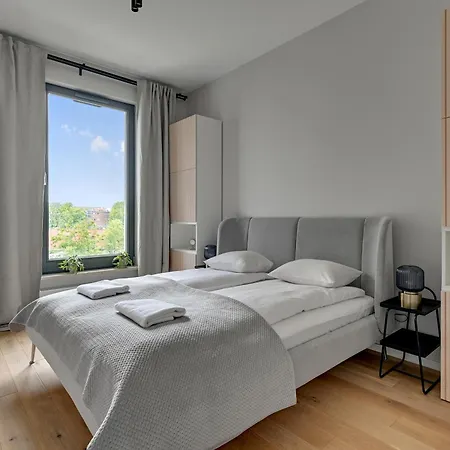 Blue Mandarin Riverside Premium Sauna & Gym Apartment *